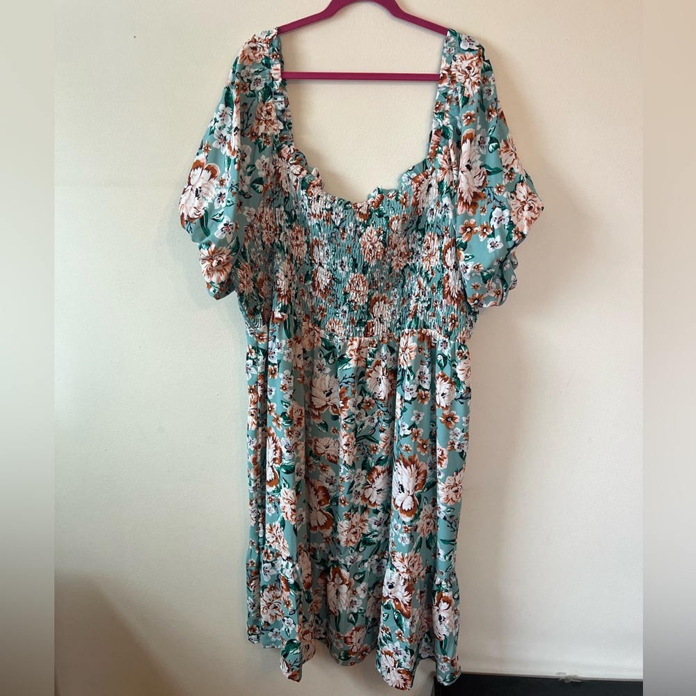 Plus Size LC Lauren Conrad Balloon Sleeve Smocked Floral Midi Dress - Picture 5 of 12